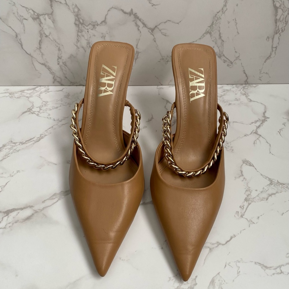Sexy Zara Pumps | Weighted Gold Chain w/ Pointed Toe